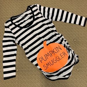XS Halloween t-shirt by Motherhood Maternity